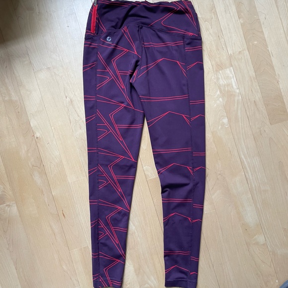 Oiselle running tights with fun design - Picture 2 of 4